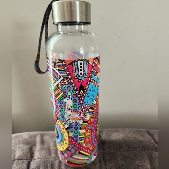 The sak water bottle tumbler cup screw top handle strap llama pattern - Picture 3 of 7